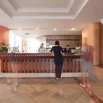 Zentral Center - Adults Only מלון