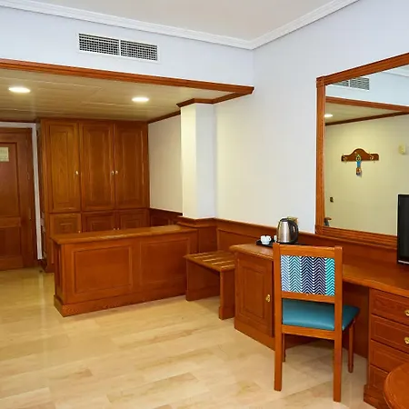 Zentral Center - Adults Only فندق 4*