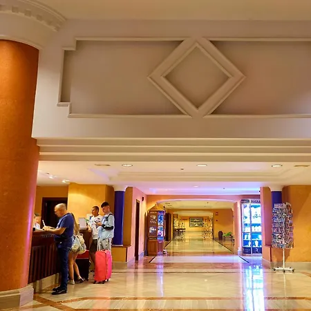 Hotell Zentral Center - Adults Only 4*