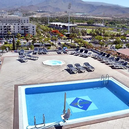 Zentral Center - Adults Only מלון