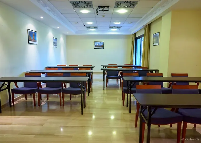 Готель Zentral Center - Adults Only 4*